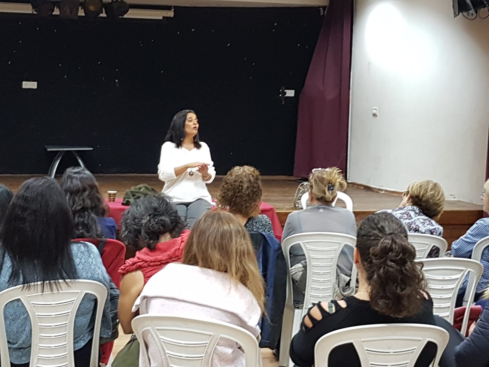 מפגש שמחבר סיפור חיים ותובנות מעשיות